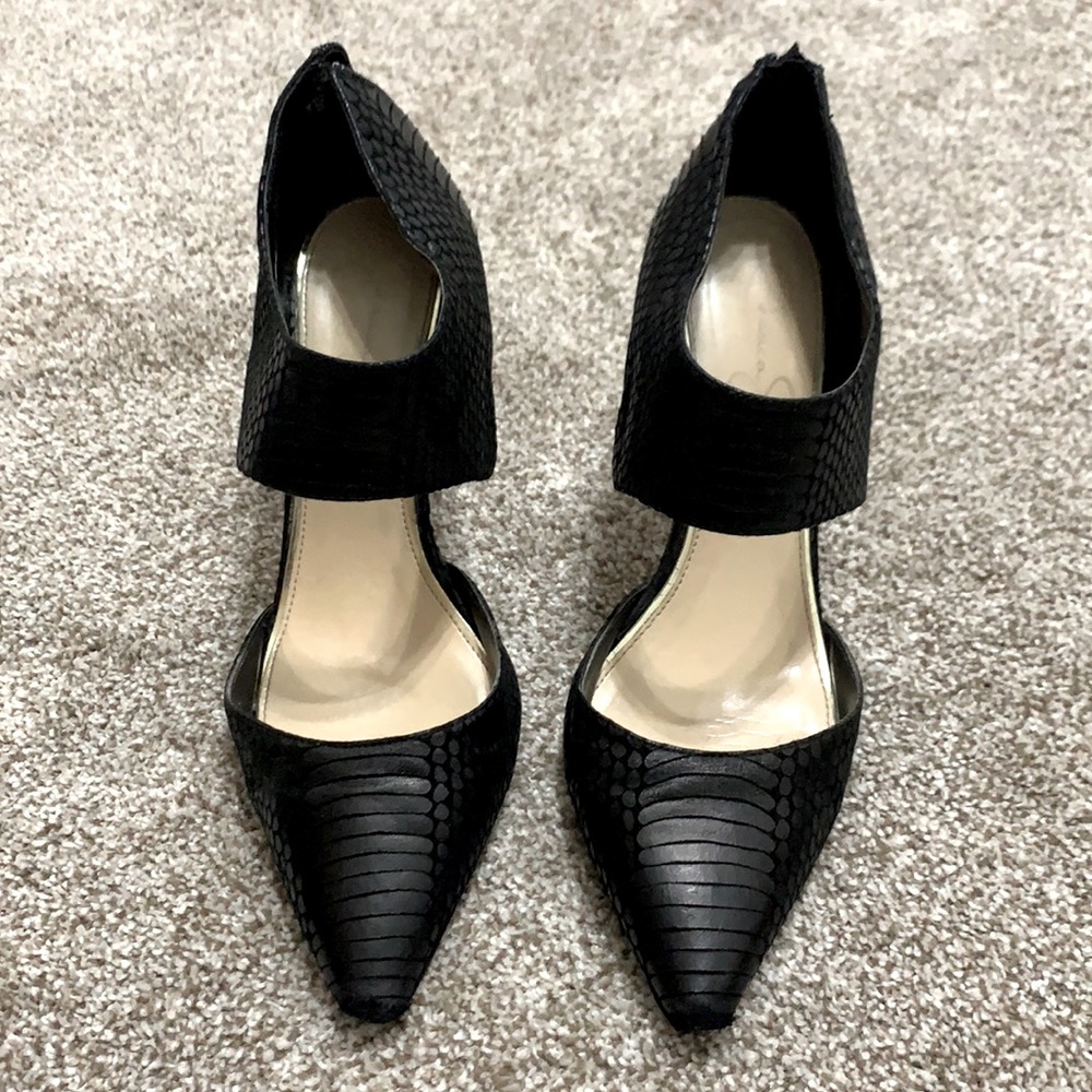 Jessica Simpson heels